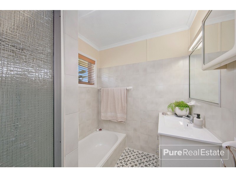 22 Overlea Street, Nudgee QLD 4014
