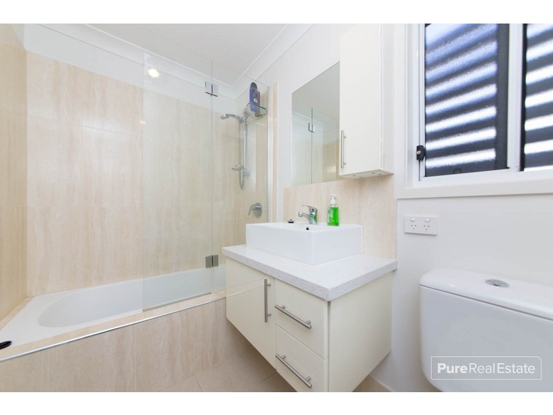 3/34 Osterley Road, Carina Heights QLD 4152