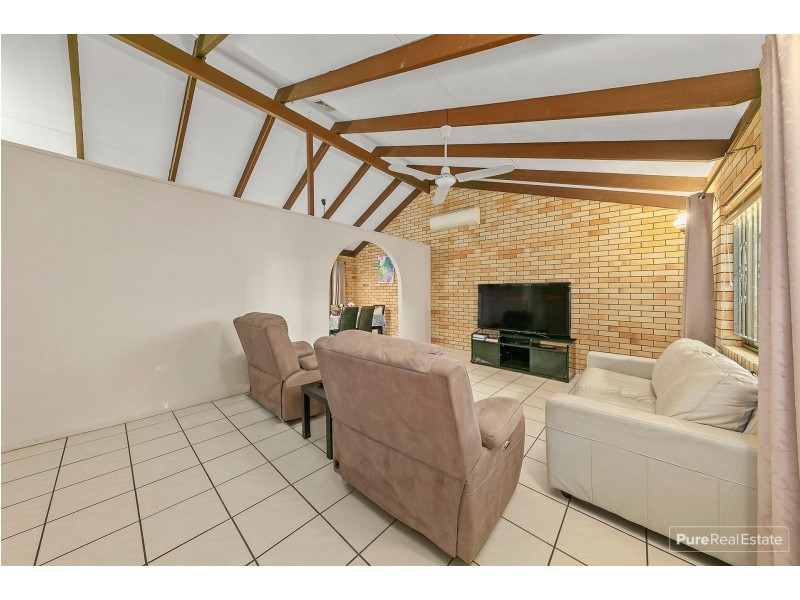 10 Falstaff Street, Belmont QLD 4153