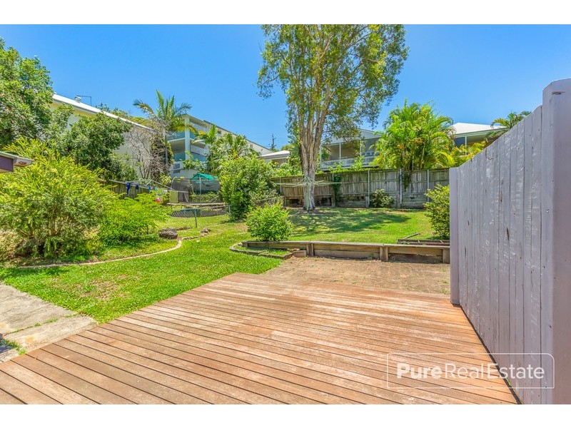 16 Overend Street, Norman Park QLD 4170