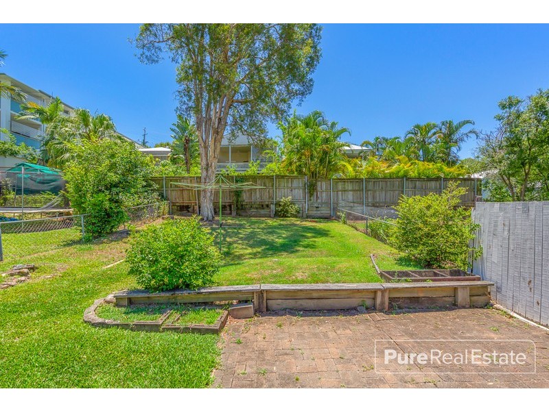 16 Overend Street, Norman Park QLD 4170