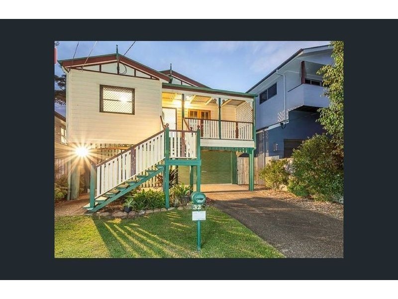 32 Barton Street, Everton Park QLD 4053