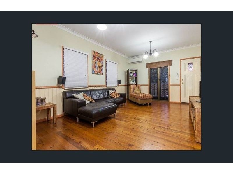 32 Barton Street, Everton Park QLD 4053