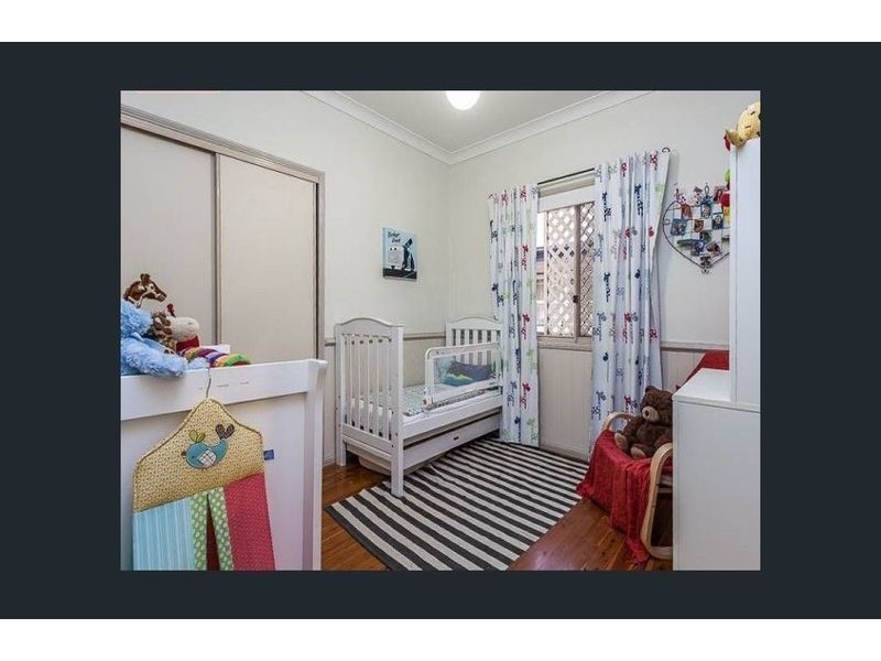 32 Barton Street, Everton Park QLD 4053