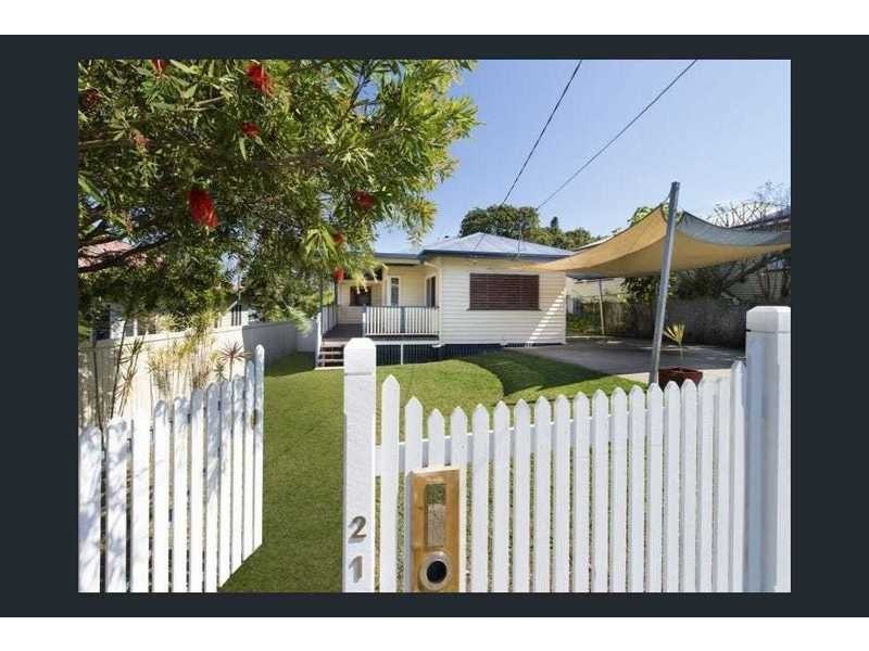 21 Cradock Street, Holland Park QLD 4121