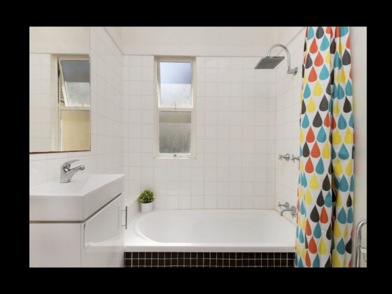 21 Cradock Street, Holland Park QLD 4121