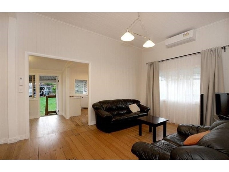 53 Broadway Street, Woolloongabba QLD 4102