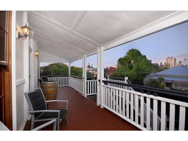 53 Broadway Street, Woolloongabba QLD 4102