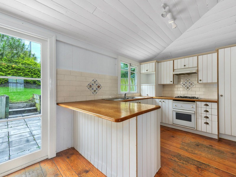 26 Confederate Street, Red Hill QLD 4059