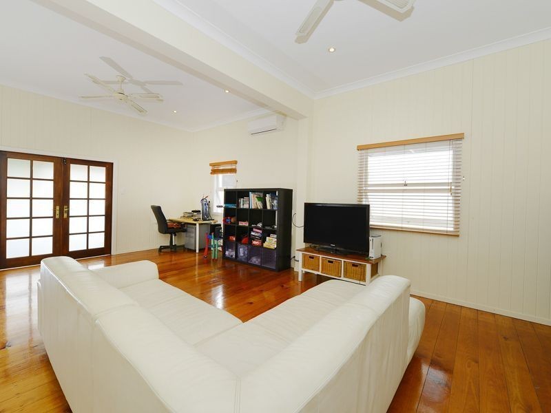 96 Emma Street, Wooloowin QLD 4030