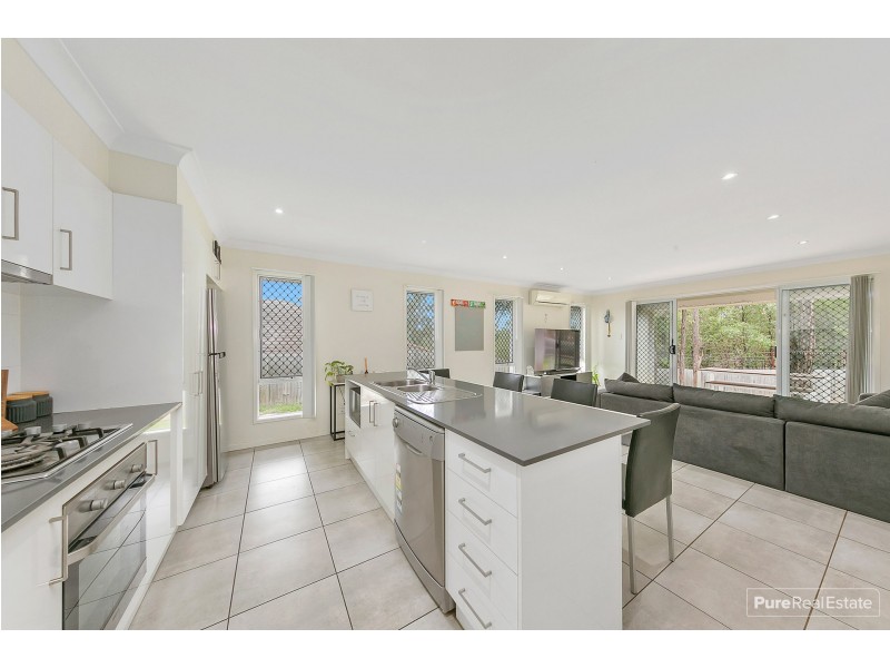 12 Forest Oak Court, Chuwar QLD 4306