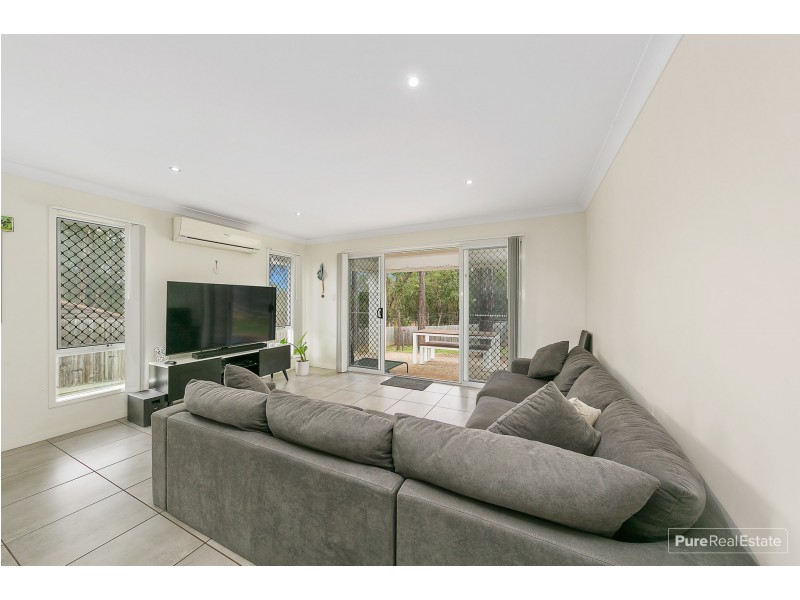 12 Forest Oak Court, Chuwar QLD 4306