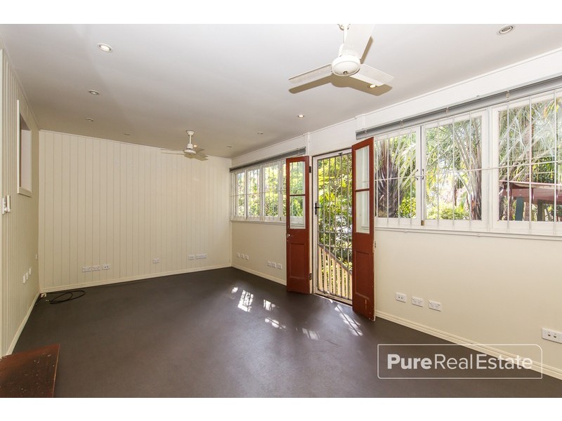 56 Regent Street, Woolloongabba QLD 4102