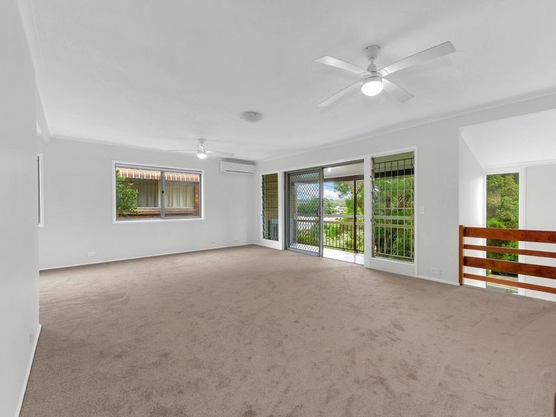 8 Harefield Street, Indooroopilly QLD 4068