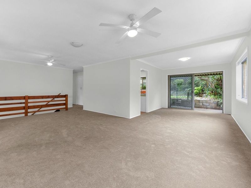 8 Harefield Street, Indooroopilly QLD 4068