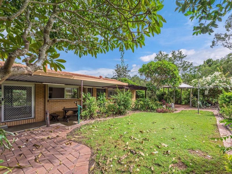 8 Harefield Street, Indooroopilly QLD 4068