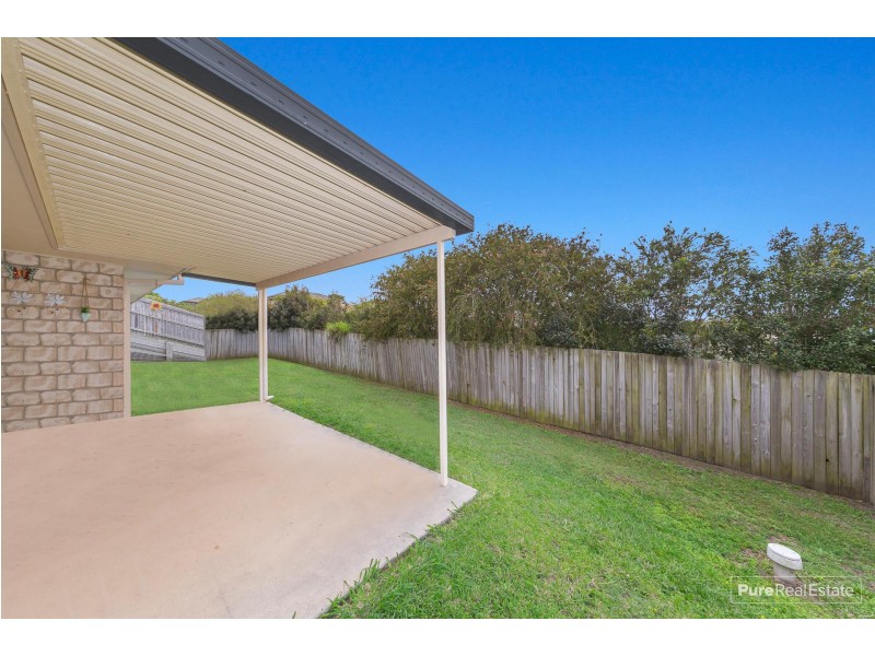 21 Charlton Place, Regents Park QLD 4118