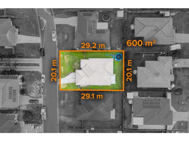 21 Charlton Place, Regents Park QLD 4118