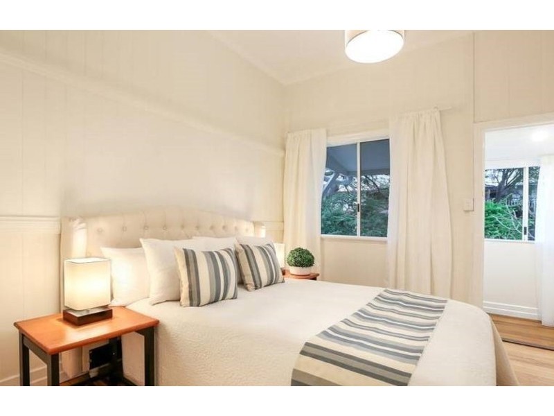 12 Gunner Street, Kedron QLD 4031