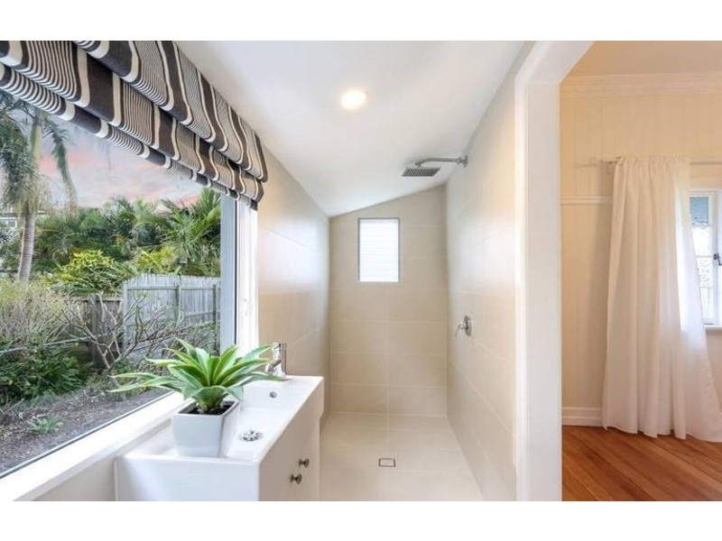 12 Gunner Street, Kedron QLD 4031