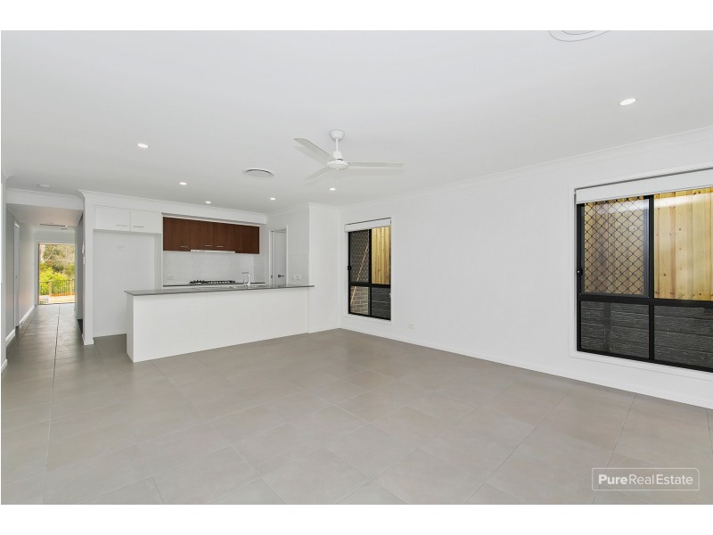 12 Forbes Crescent, Upper Kedron QLD 4055