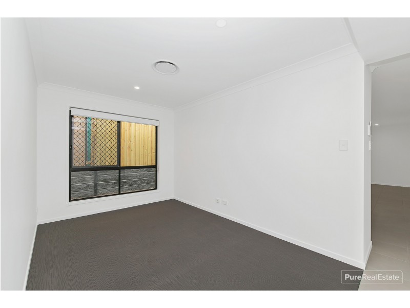 12 Forbes Crescent, Upper Kedron QLD 4055