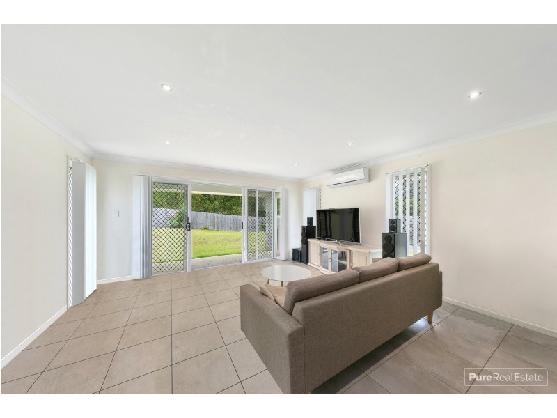 32 Knightsbridge Drive, Chuwar QLD 4306