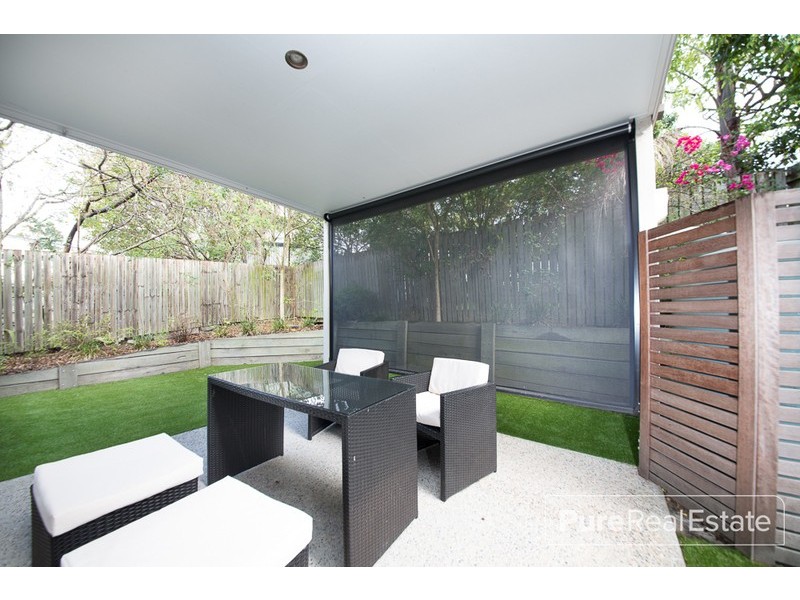 2/45 Lancaster Street, Coorparoo QLD 4151