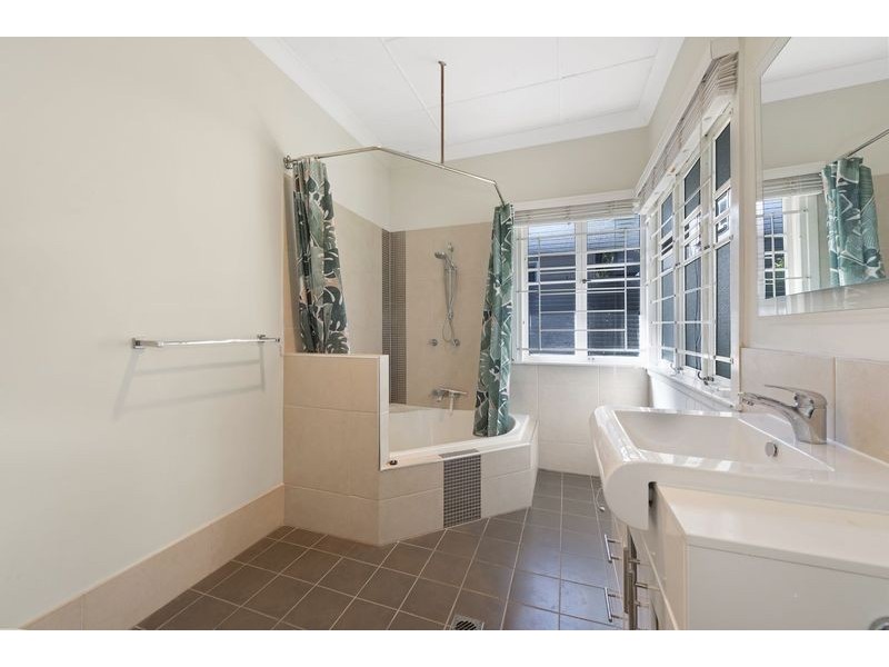 19 Nind Street, Wavell Heights QLD 4012