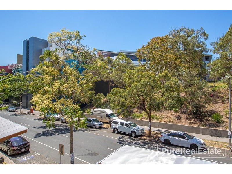2403/59 Blamey Street, Kelvin Grove QLD 4059