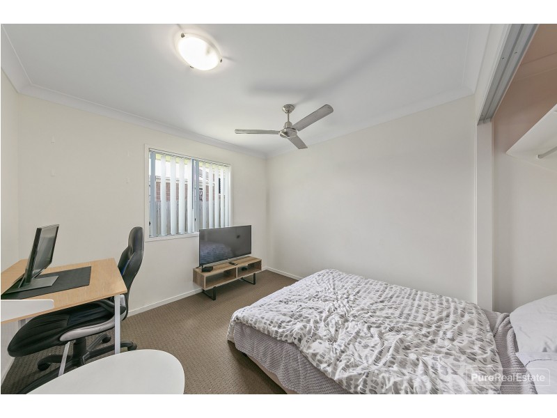 30 Knightsbridge Drive, Chuwar QLD 4306