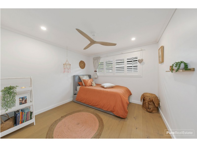 2/309 Riding Road, Balmoral QLD 4171