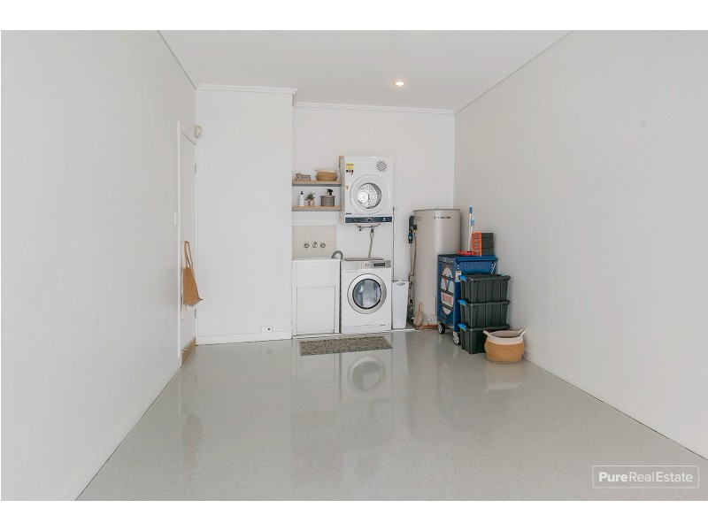 2/309 Riding Road, Balmoral QLD 4171