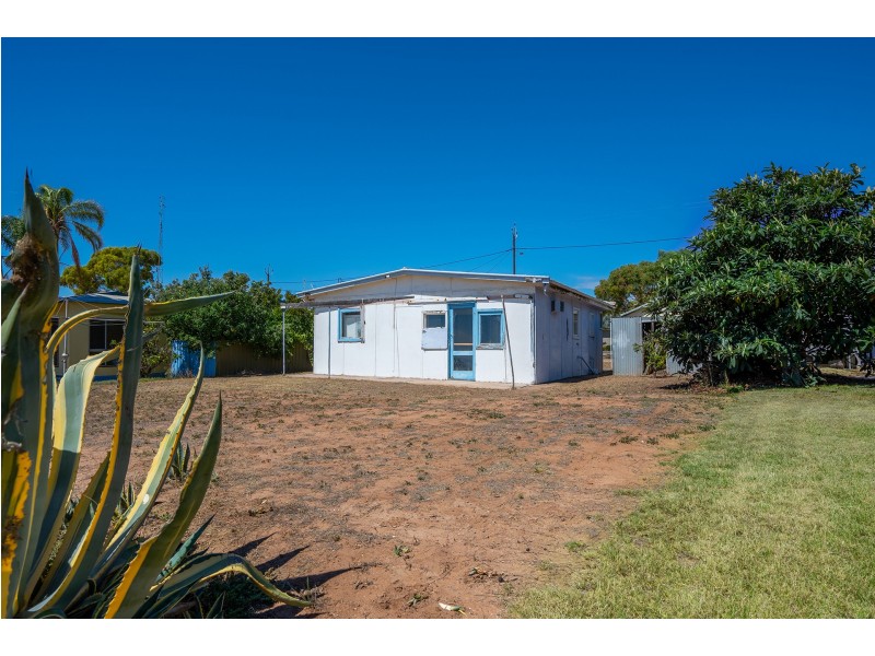 105 Fisherman Bay Road, Port Broughton SA 5522