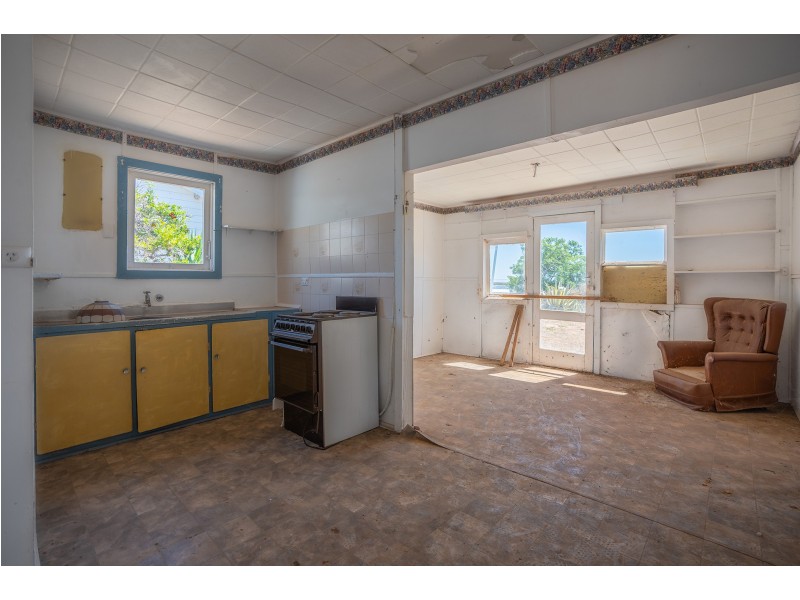 105 Fisherman Bay Road, Port Broughton SA 5522