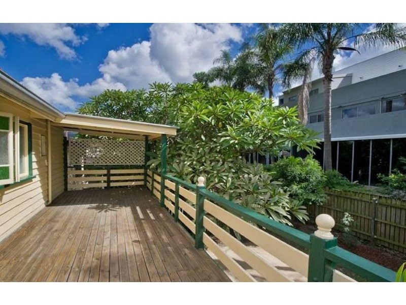 27 Sheriff Street, Petrie Terrace QLD 4000