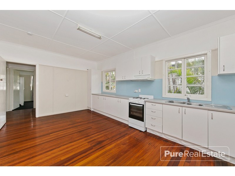 17 Midson Street, Stafford QLD 4053