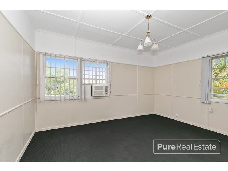 17 Midson Street, Stafford QLD 4053