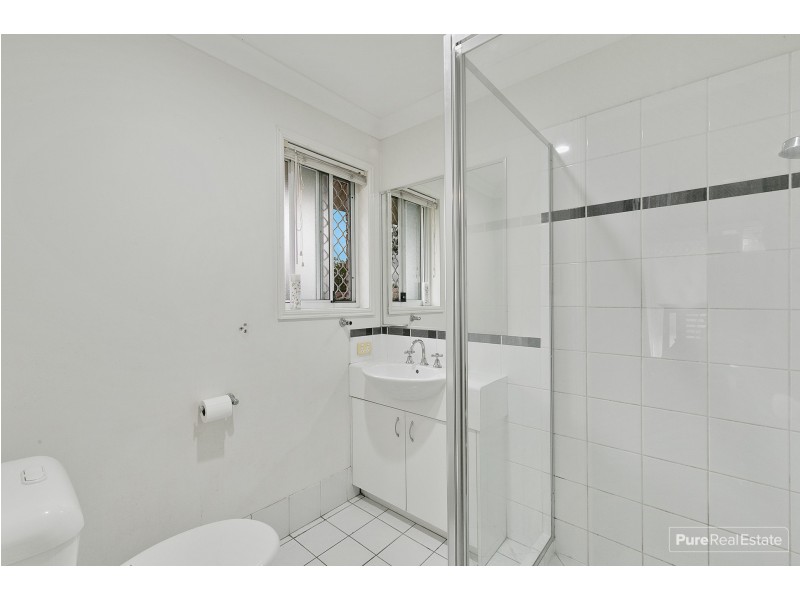 32 Barnes Court, Redbank QLD 4301