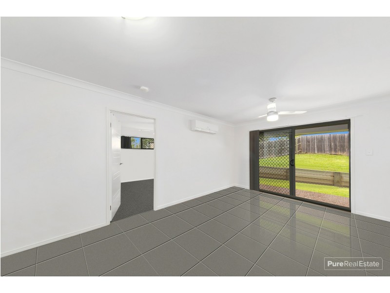 11 Knightsbridge Drive, Chuwar QLD 4306