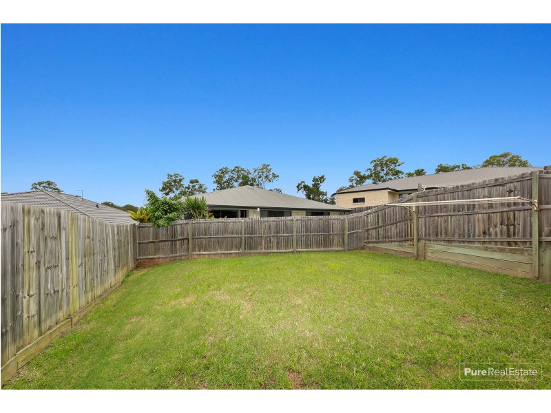 11 Knightsbridge Drive, Chuwar QLD 4306