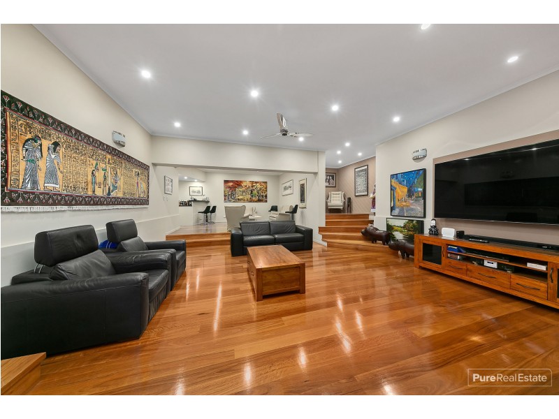 2/26 Simpsons Road, Bardon QLD 4065