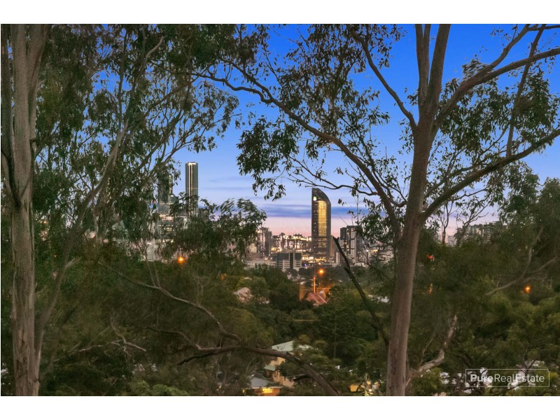 2/26 Simpsons Road, Bardon QLD 4065