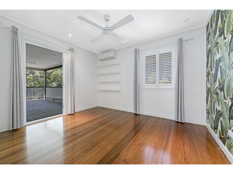 22 Normanton Street, Stafford Heights QLD 4053