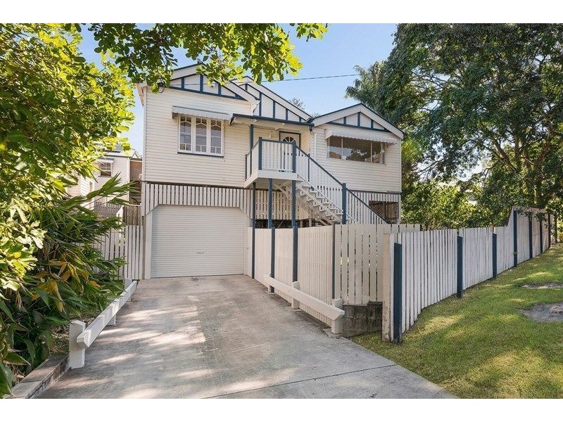 36 Barwood Street, Newmarket QLD 4051