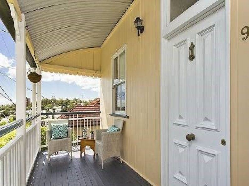 9 Vale Street, Kelvin Grove QLD 4059