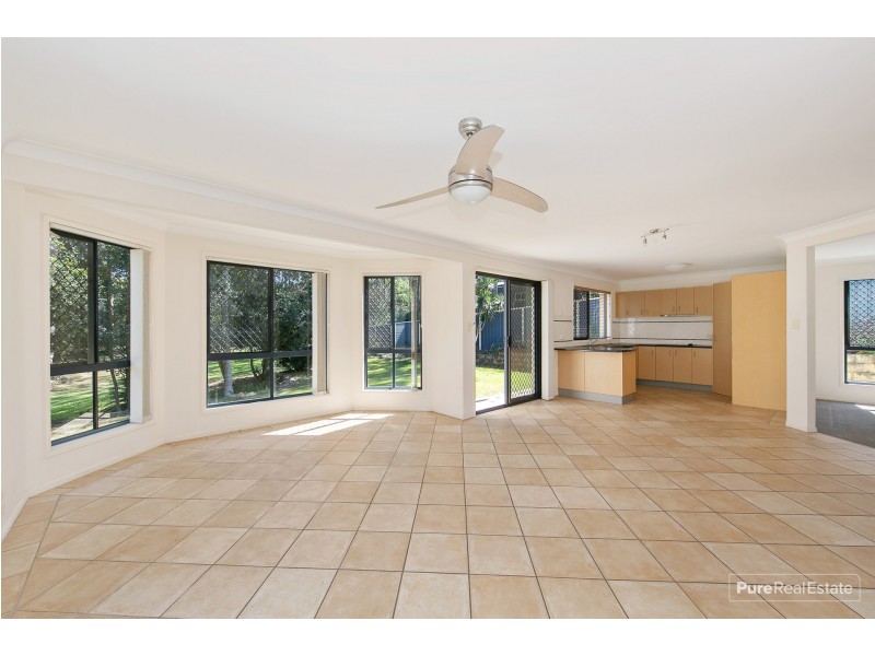 80 College Road, Karana Downs QLD 4306