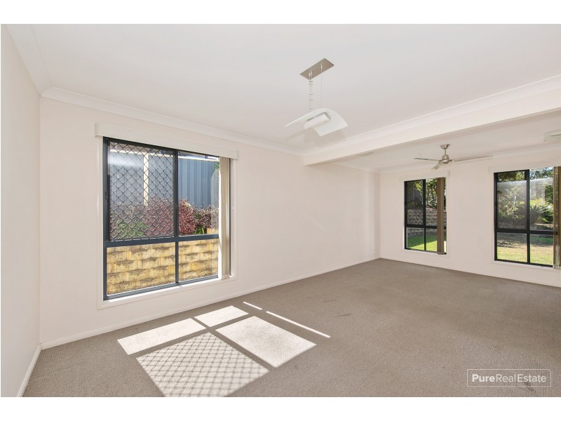 80 College Road, Karana Downs QLD 4306