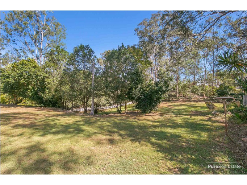 80 College Road, Karana Downs QLD 4306