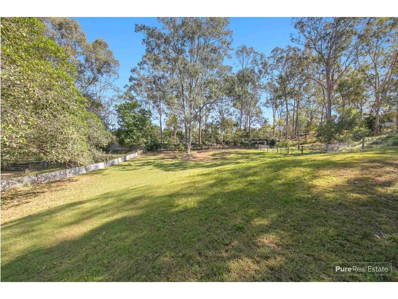 80 College Road, Karana Downs QLD 4306